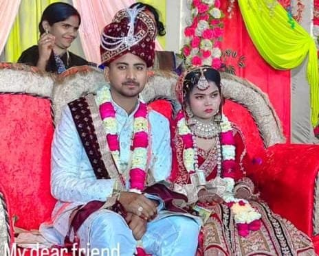फन्दे से लटकता मिला पति पत्नी का शव मचा हड़कम्प जांच में जुटी पुलिस
